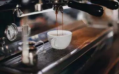 Cómo preparar café espresso en casa